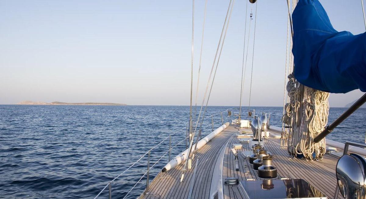 ABEON yacht charter 2