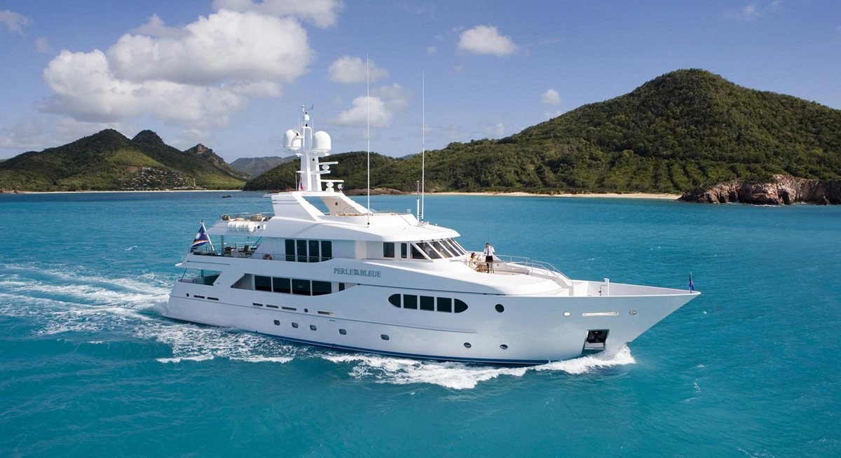 تأجير يخت ADAMAS VI YACHT CHARTER