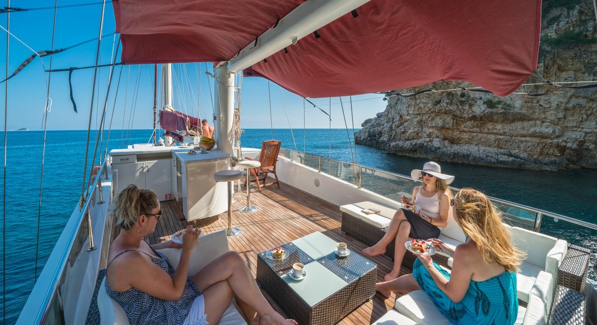 ADRIATIC HOLIDAY yacht charter 3