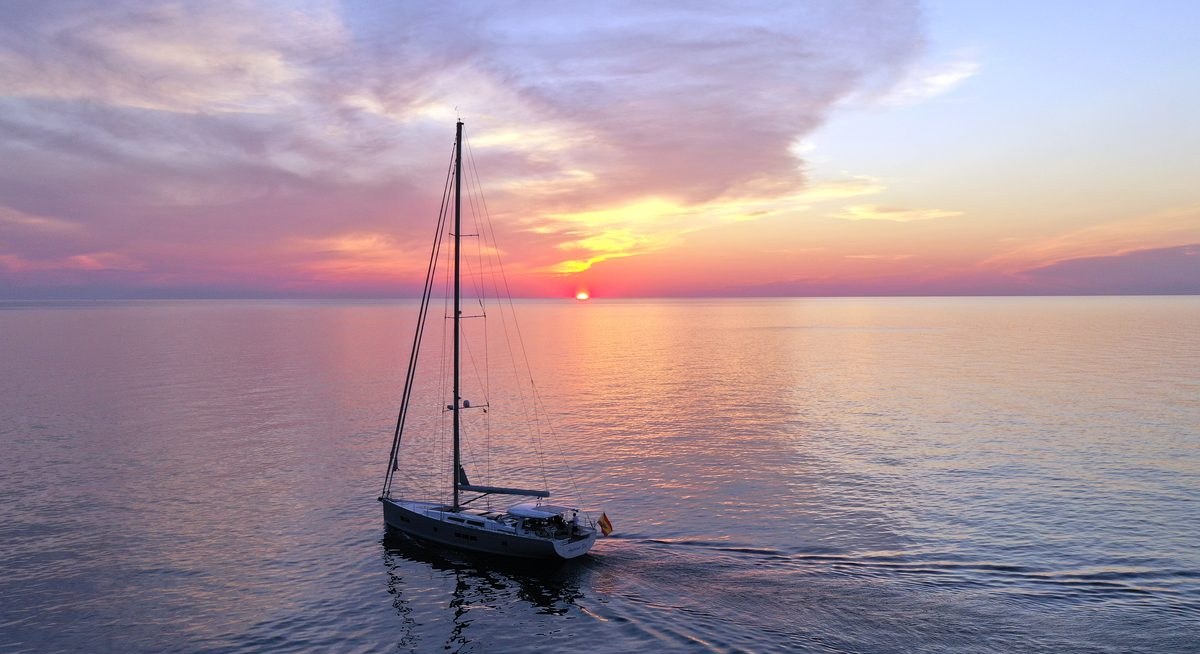 AGARIMO SIX yacht charter 5