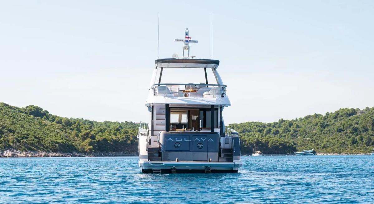 AGLAYA yacht charter 5