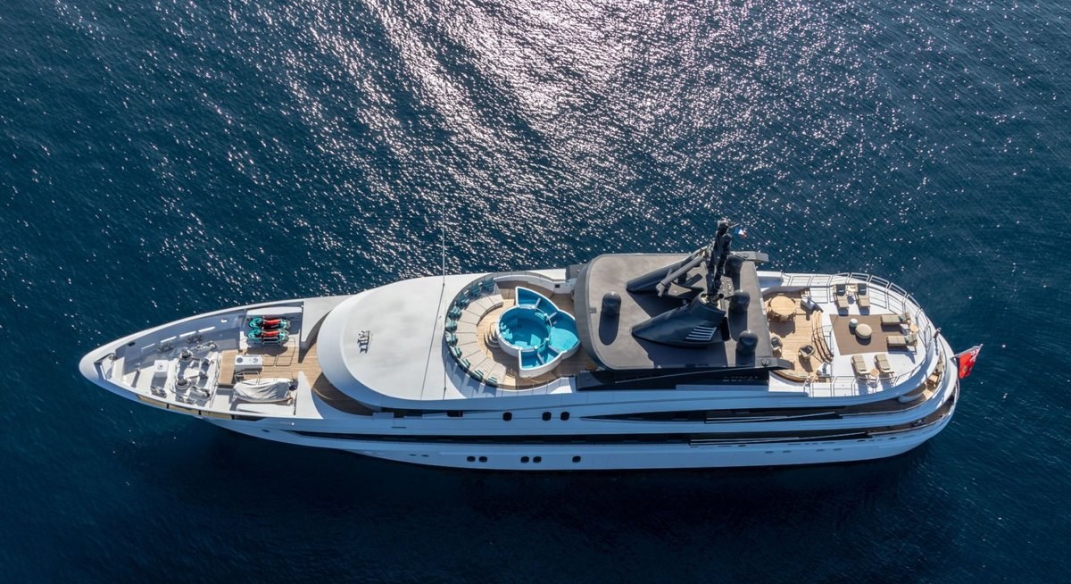 AHS yacht charter 2