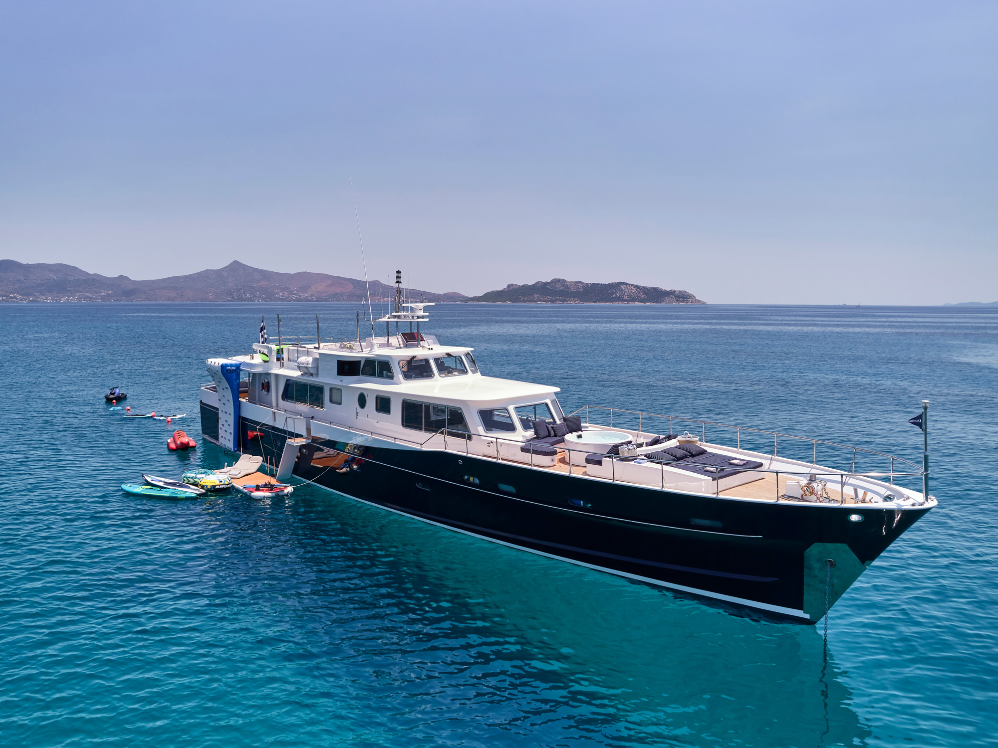 ALAYA yacht charter 1