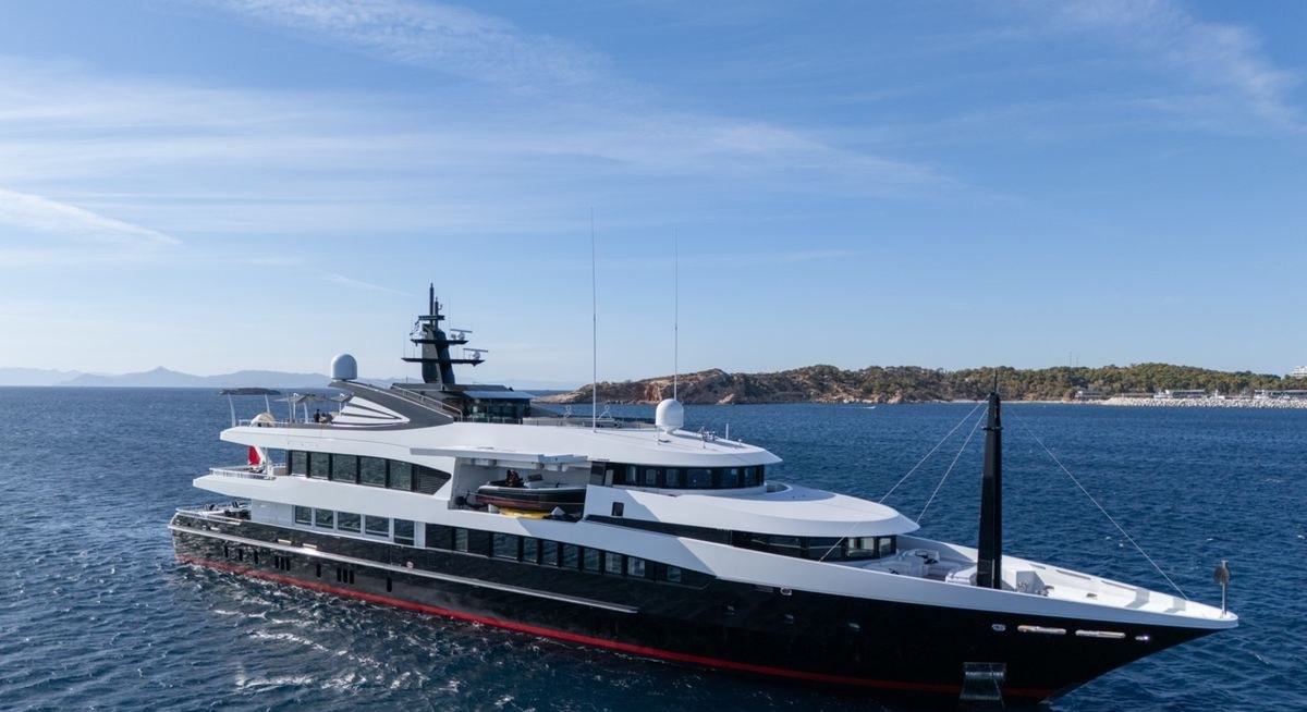 ALFA G yacht charter 1