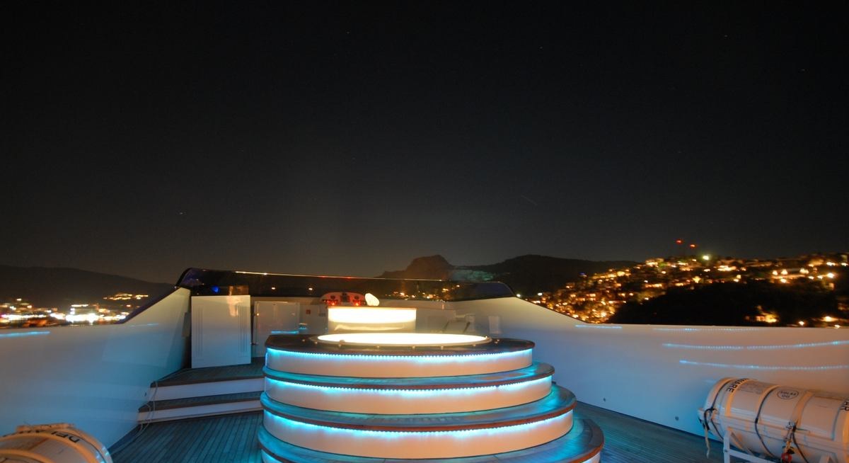 ALKANOST yacht charter 3
