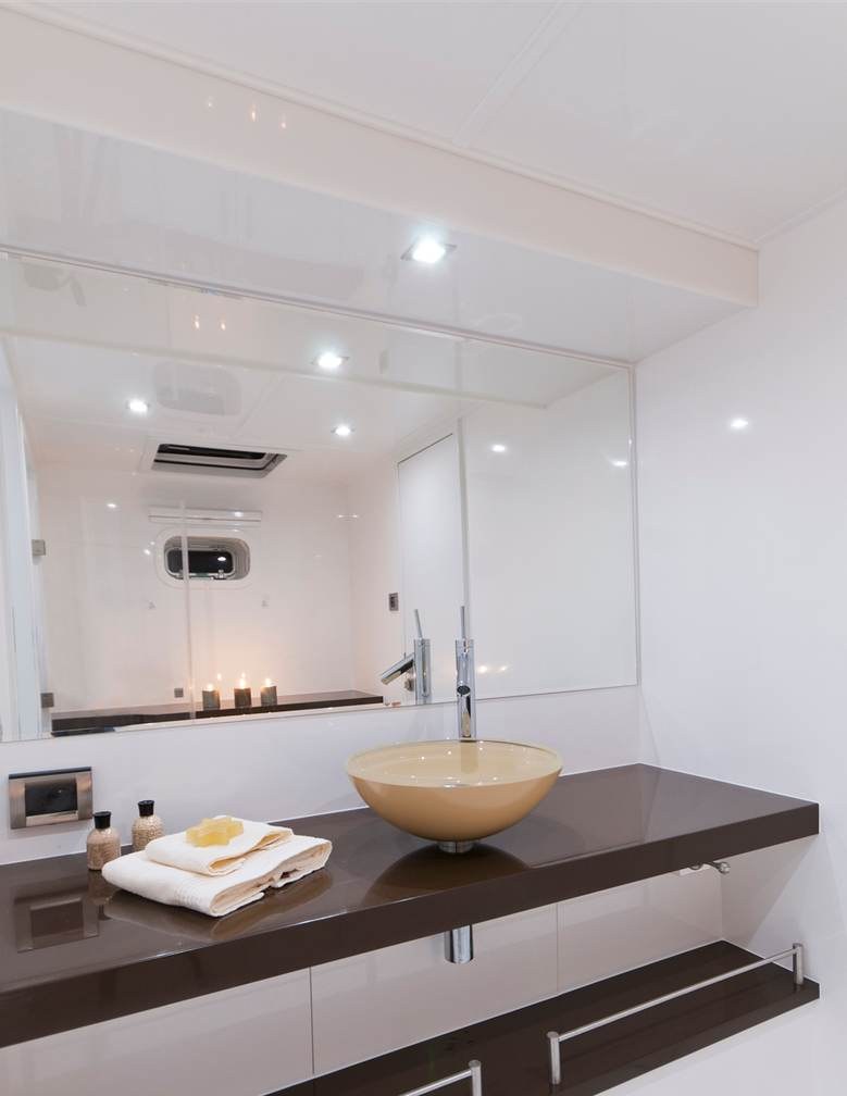 ALL VIEW yacht charter 3