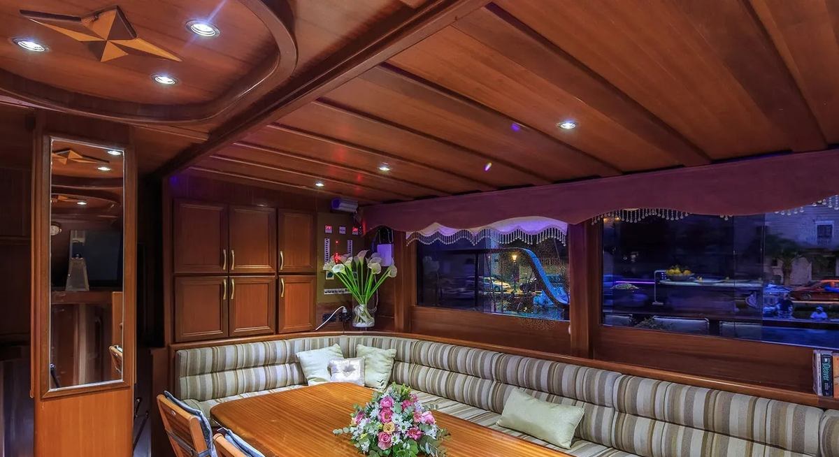 ALLURE E yacht charter 5