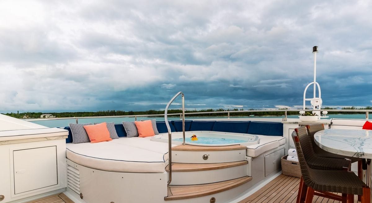 ALTA yacht charter 3