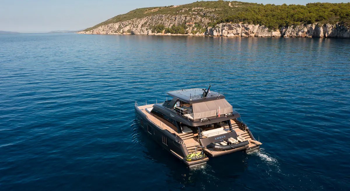 AMBER ONE yacht charter 5