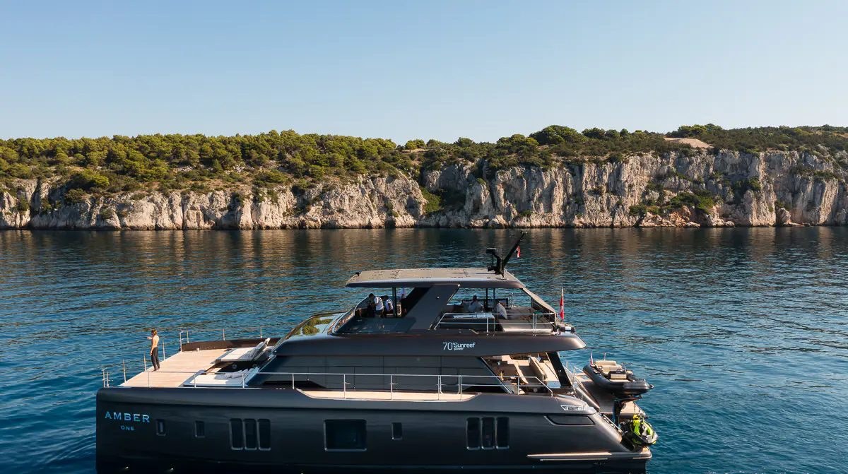 AMBER ONE yacht charter 1