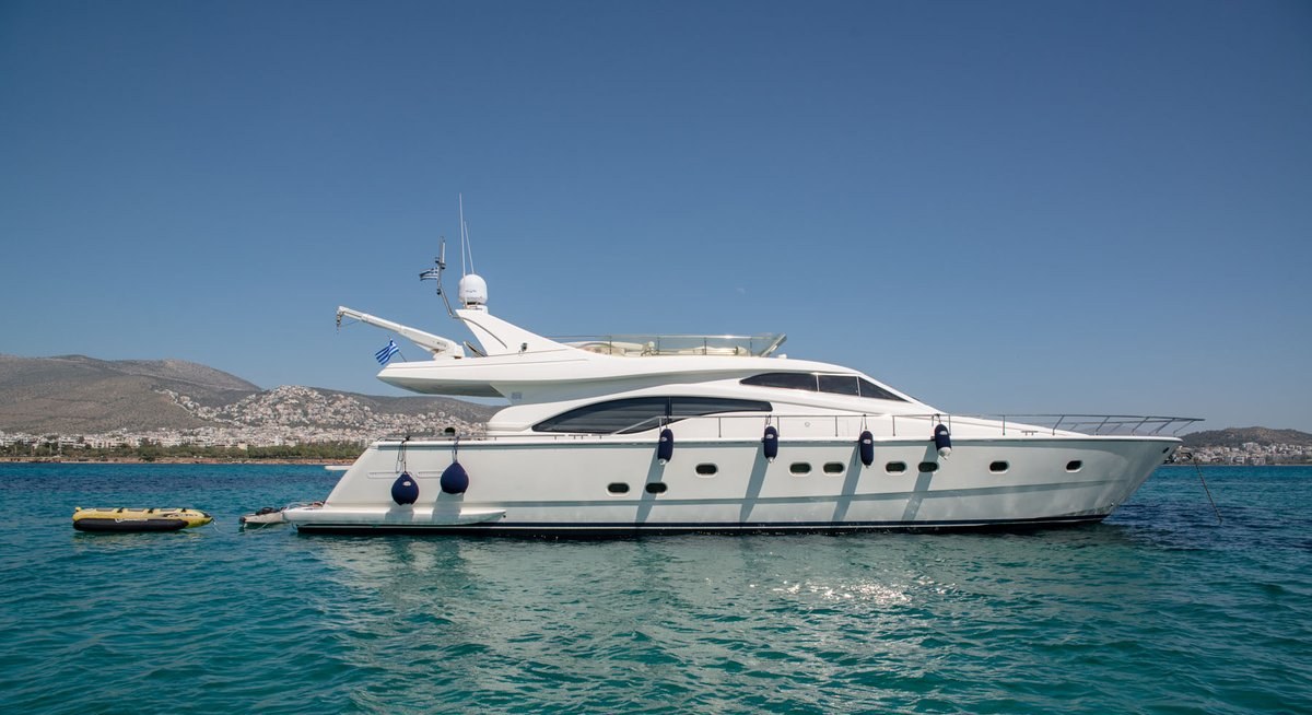 تأجير يخت ANANAS YACHT CHARTER