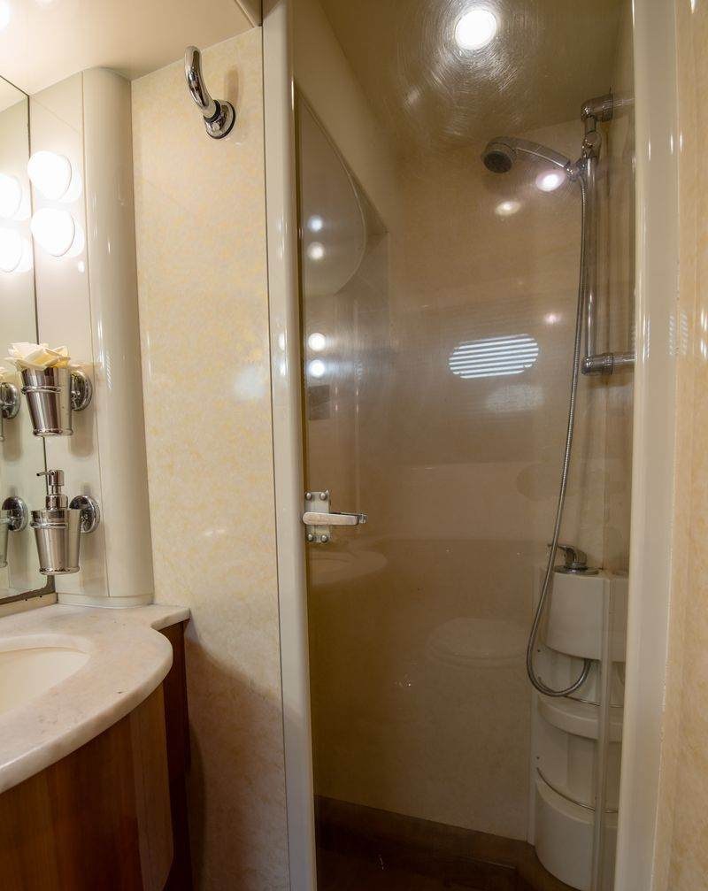 ANANAS yacht charter 5