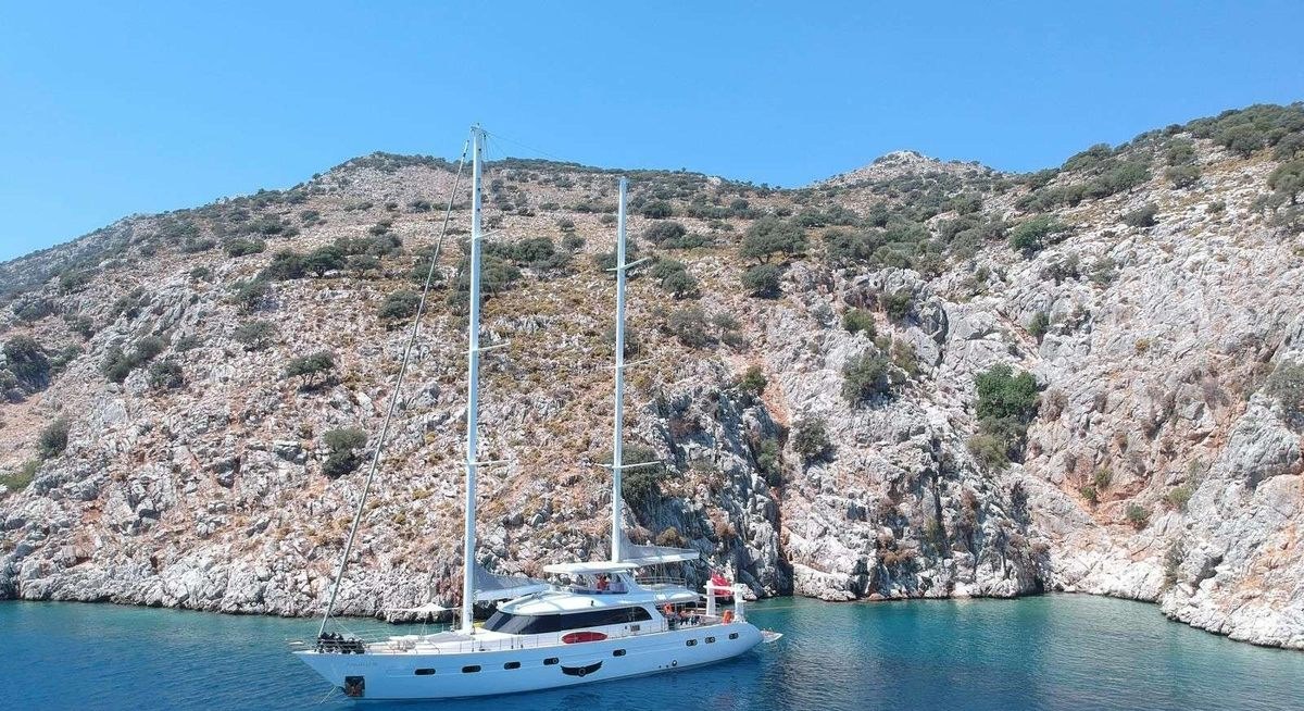 ANGELO 3 yacht charter 2