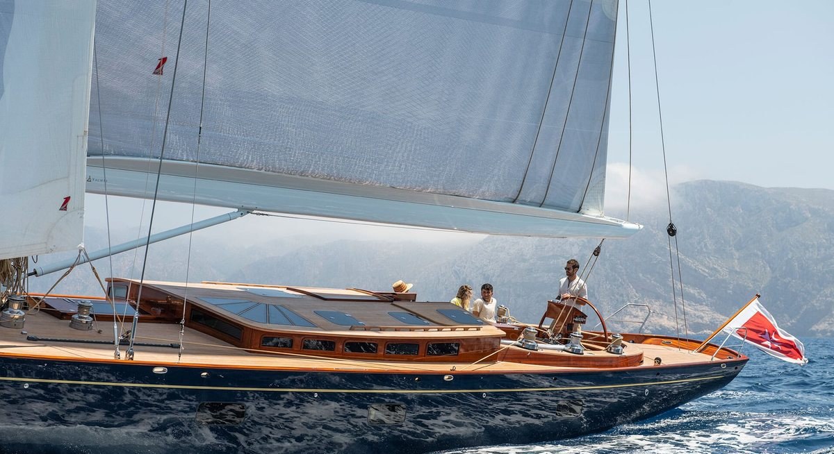 ANIMA II yacht charter 4