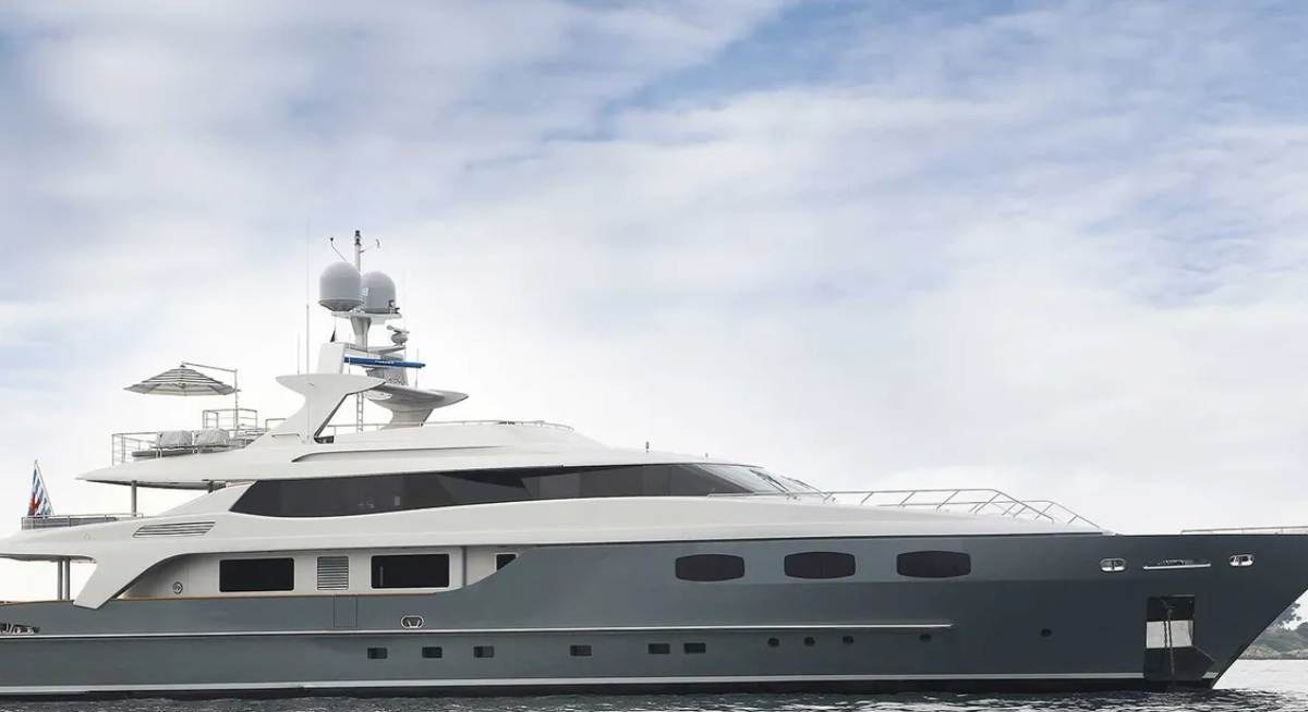 ANNAMIA yacht charter 1