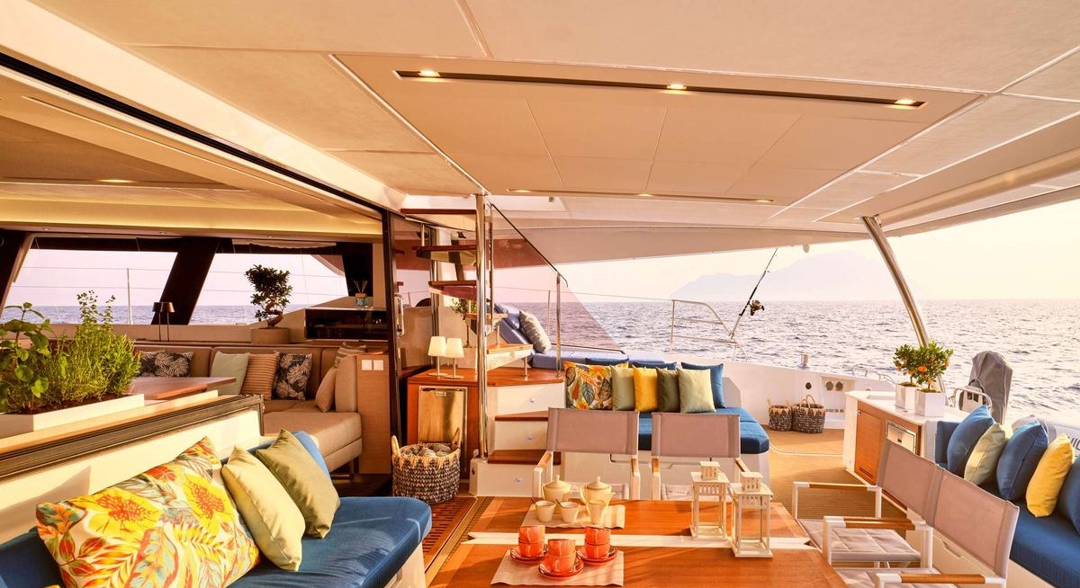APHAEA yacht charter 5