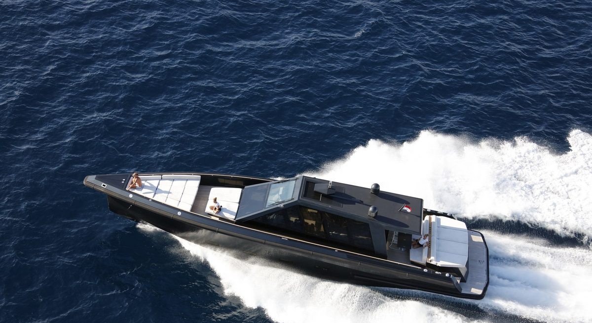 ASH yacht charter 1