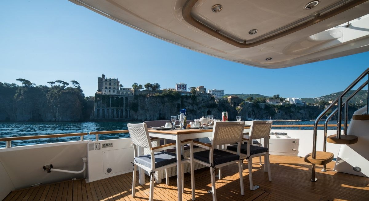 ASKIM 3 yacht charter 4