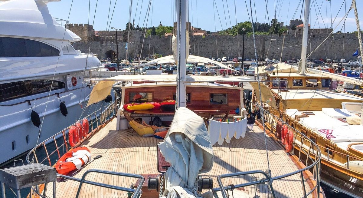 ATHEN.A yacht charter 1