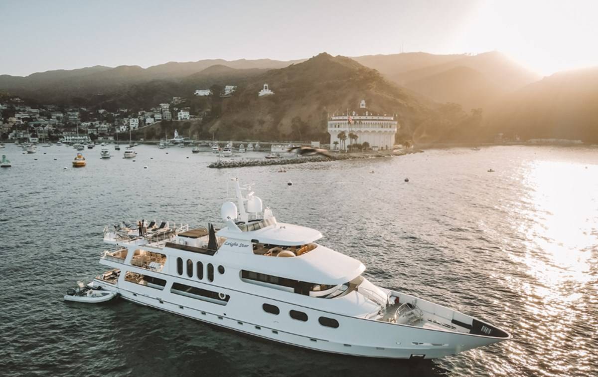 Yacht charter AURORA YACHT CHARTER
