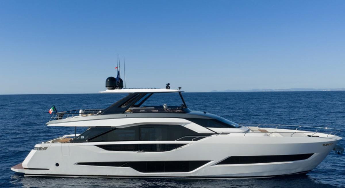 AURORE yacht charter 1