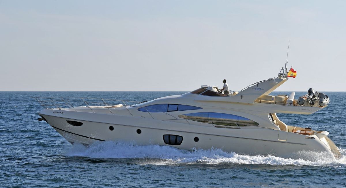 AZUCENA MARE yacht charter 1