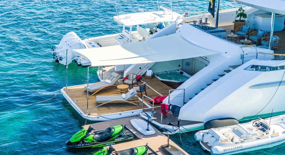 BABAS yacht charter 5