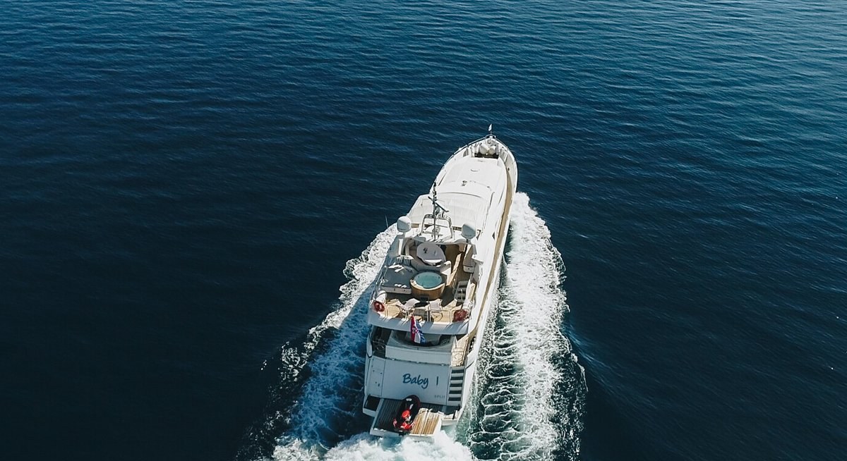 BABY I yacht charter 5
