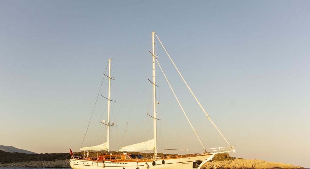 BABYLON yacht charter 1