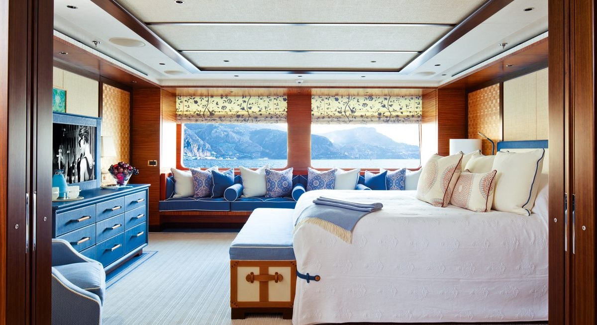 BATON ROUGE yacht charter 4