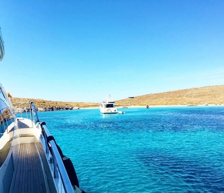 BEAUTY yacht charter 1