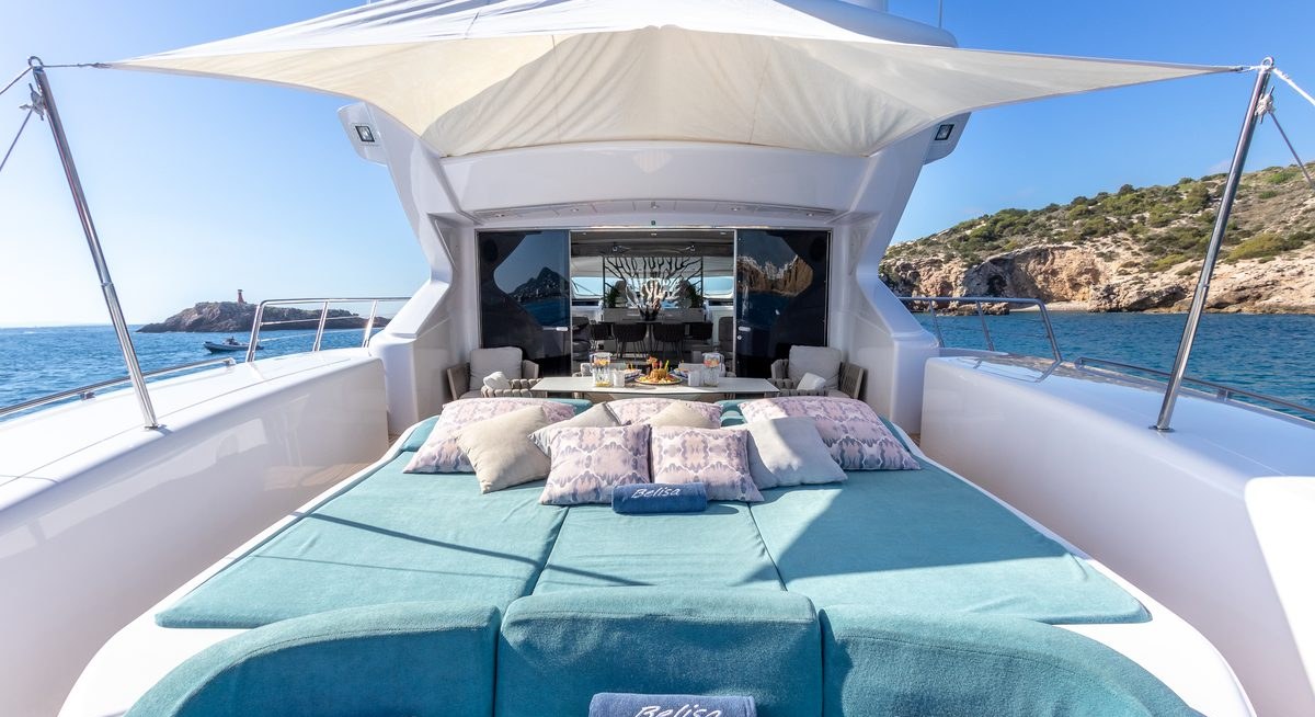 BELISA yacht charter 3