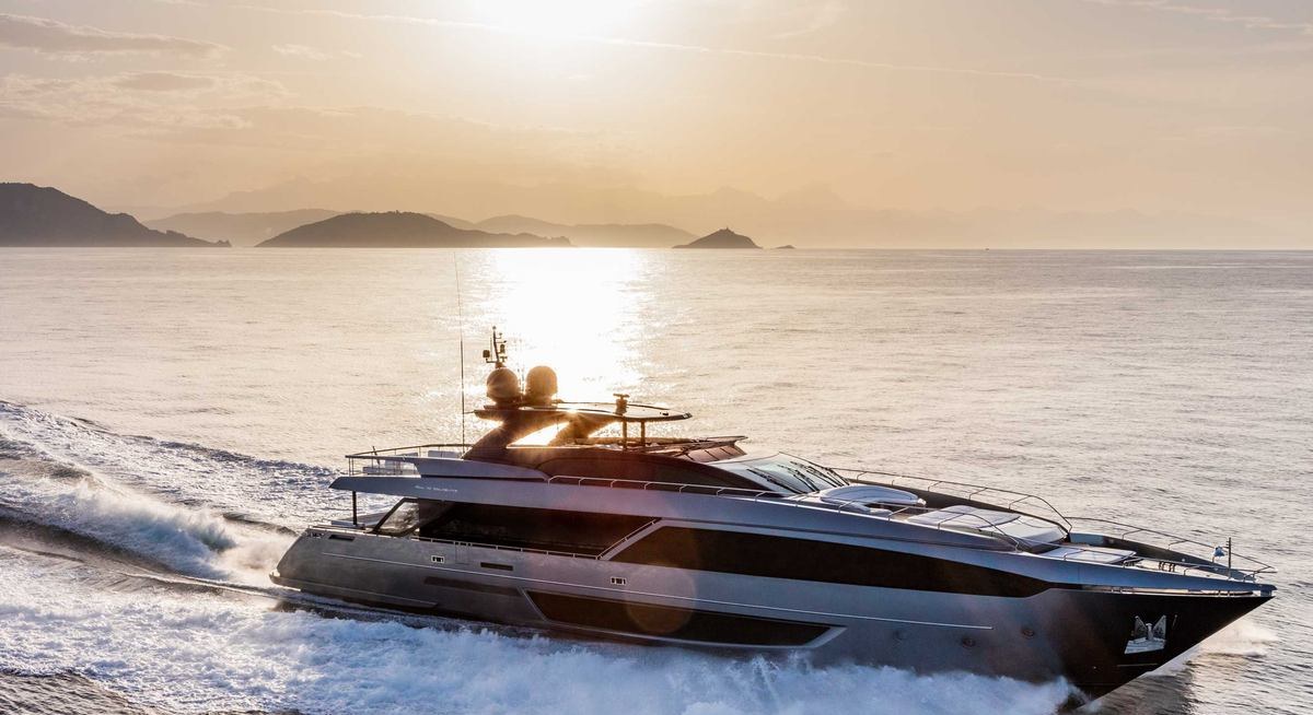 Yacht charter BELLA DONNA YACHT CHARTER