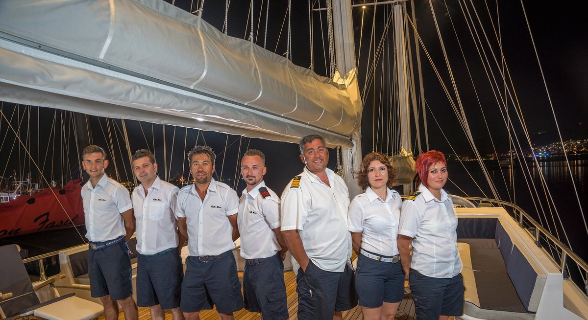 BELLA MARE yacht charter 1