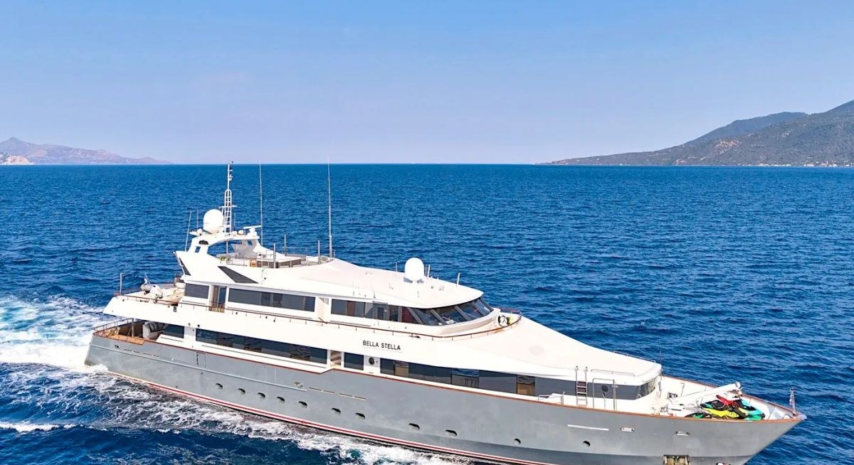 BELLA STELLA yacht charter 1