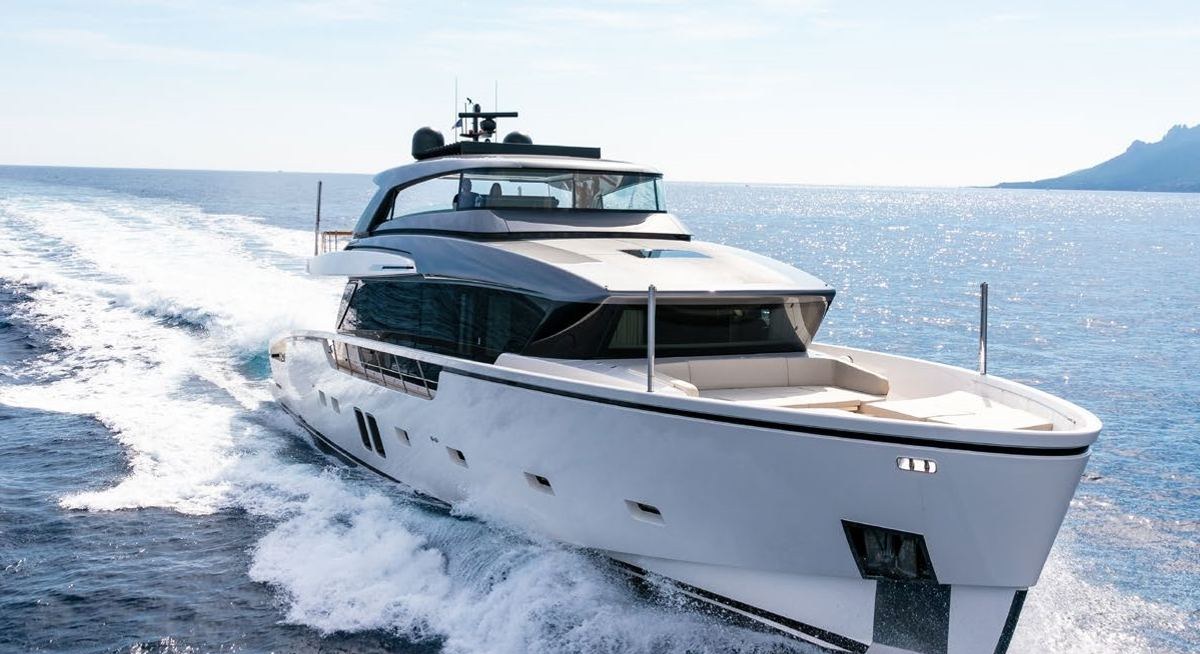 BELLE DE NUIT yacht charter 1