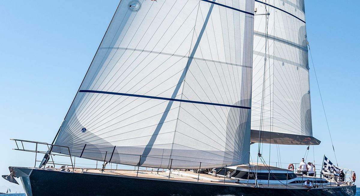 Yacht charter BLACK LION YACHT CHARTER