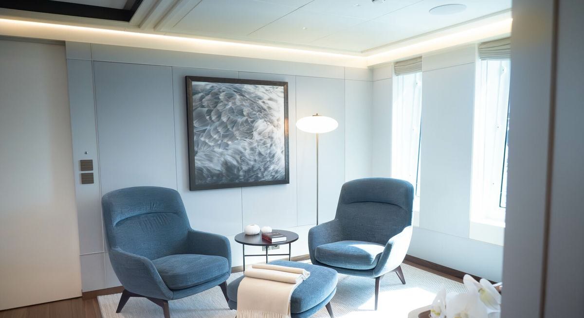BLADE II yacht charter 4