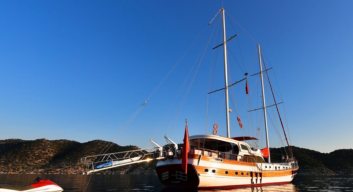 BLU DREAM yacht charter 2