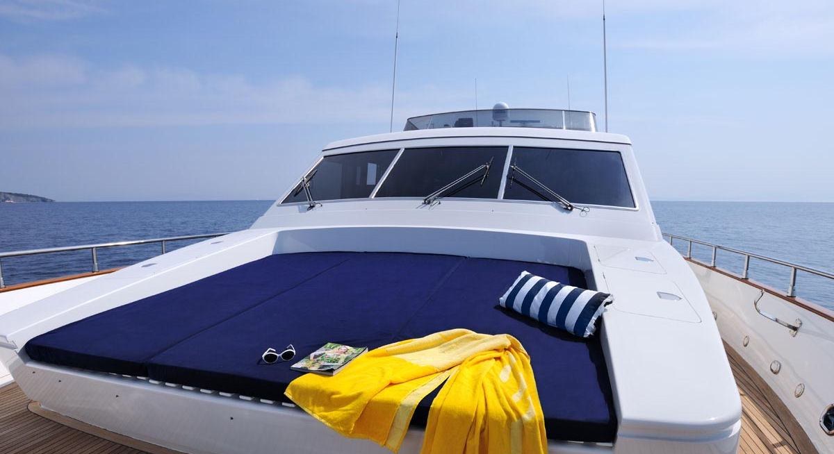 BLU SKY yacht charter 2