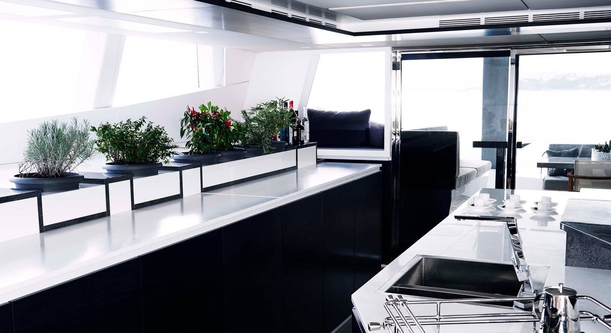 BLUE DEER yacht charter 5