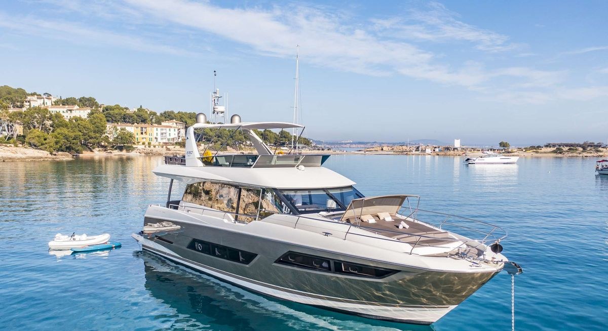 BLUE M yacht charter 1