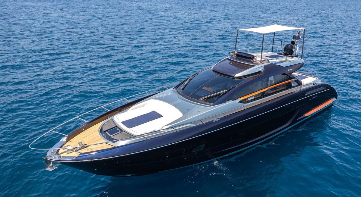 BLUE SHARK yacht charter 2