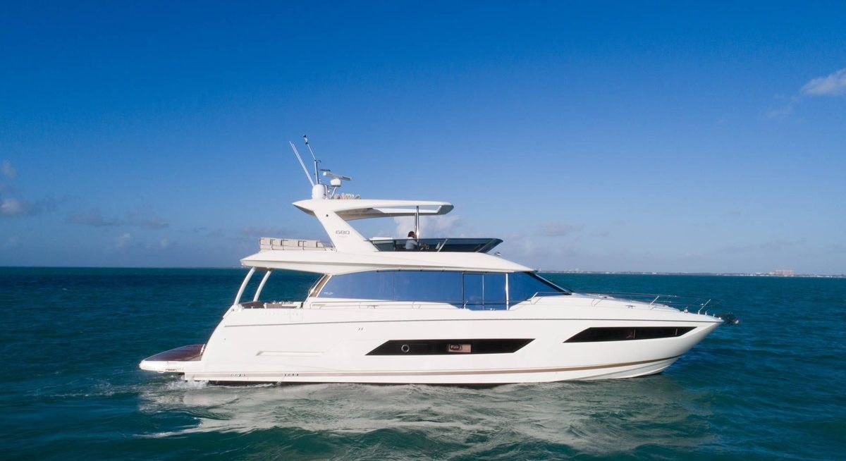 BLUEM yacht charter 1