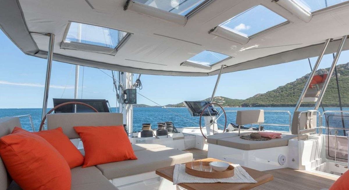 BLUESATION yacht charter 4