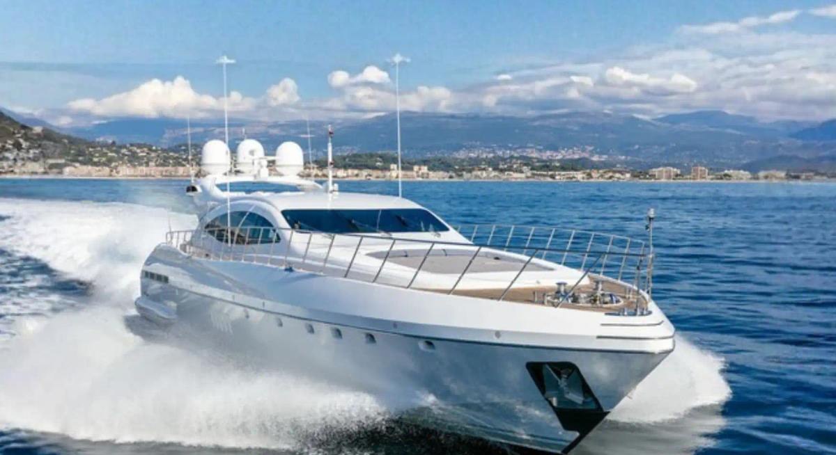 Yacht charter BO YACHT CHARTER