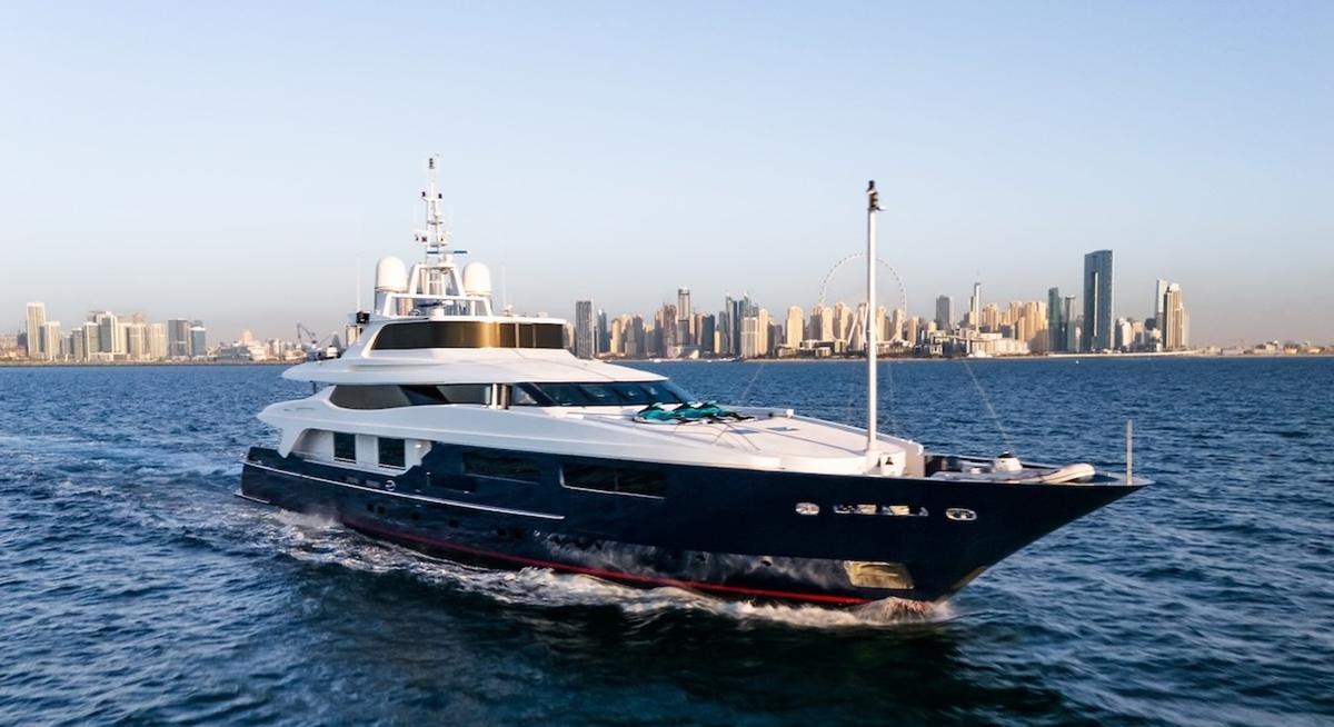 Yacht charter BURKUT YACHT CHARTER