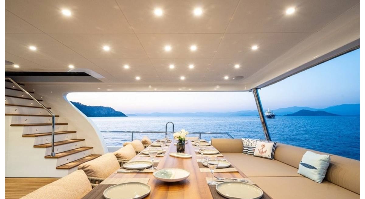 BY C.F. yacht charter 4