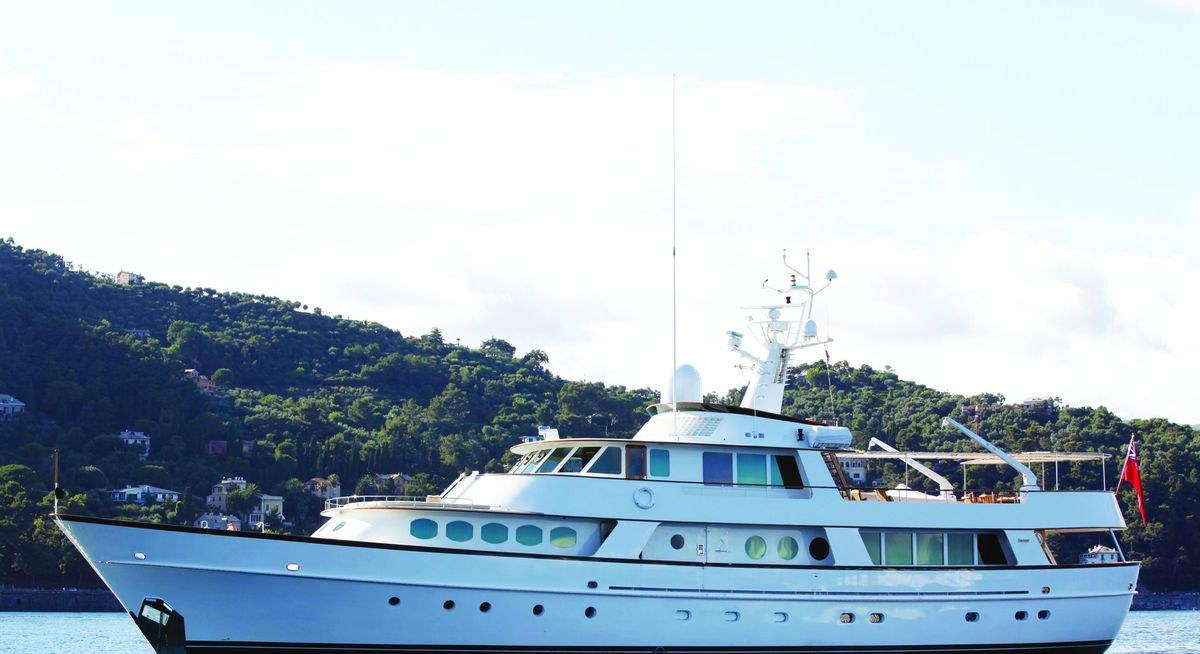 C SIDE YACHT CHARTER yacht charter