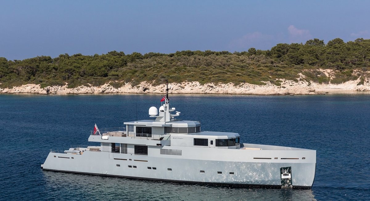 تأجير يخت CALADAN YACHT CHARTER